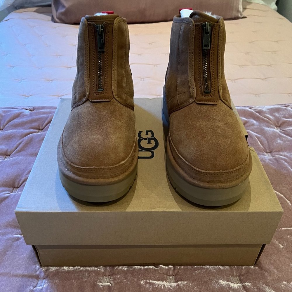 New in Box UGG Neumel Platform Zip Boots Size 10 in Chestnut